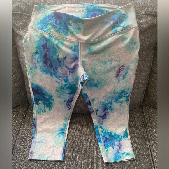 MPG Blue and Purple Cropped Leggings - Picture 2 of 6